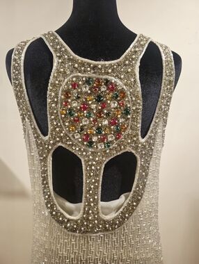 Elegant Gold Sleeveless Dress